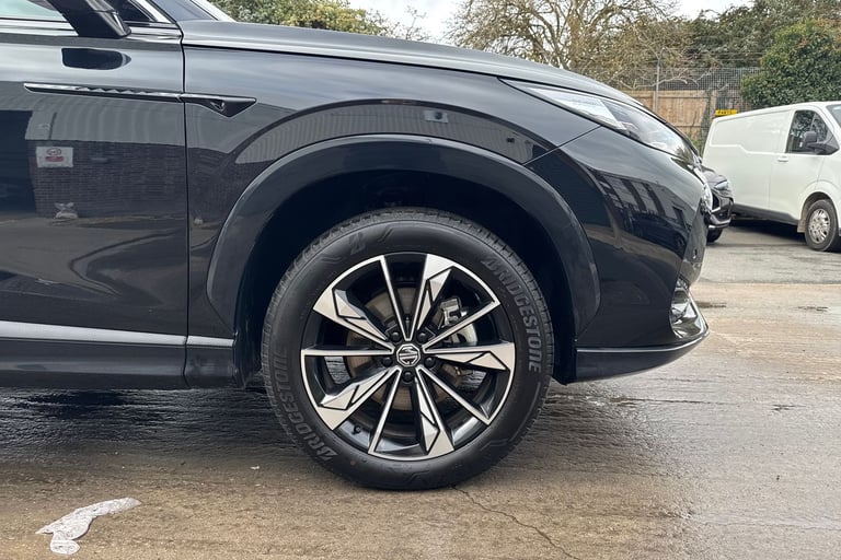 2025 MG MG HS 106287 Hatchback Petrol Automatic