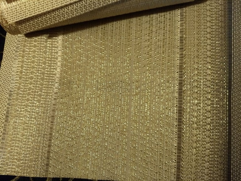 4 large place mats. Glistening opulence gold.