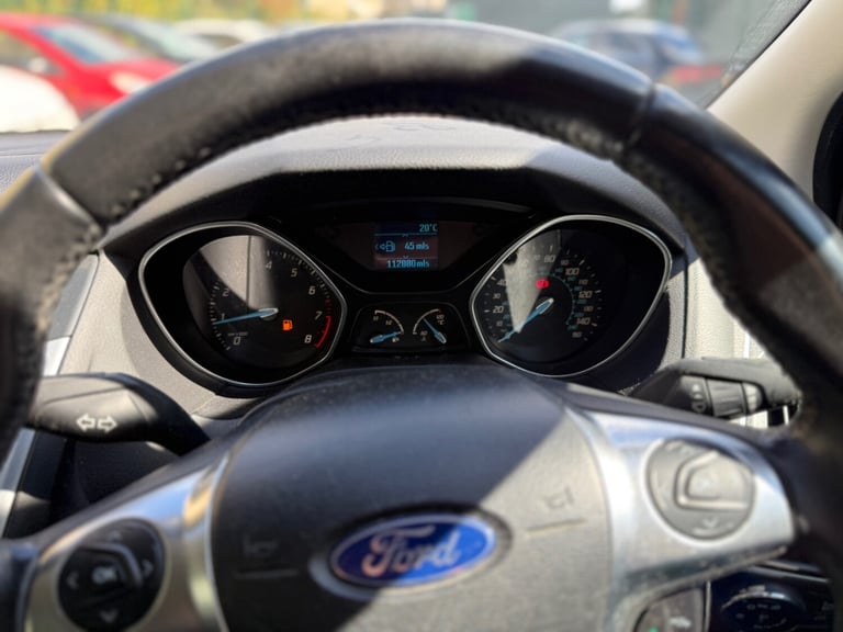2012 Ford Focus 1.6 Zetec 5dr HATCHBACK Petrol Manual