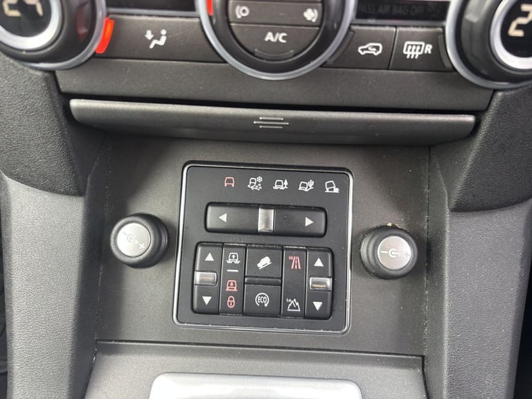 2016 Land Rover Discovery 3.0 SDV6 Graphite 5dr Auto ESTATE DIESEL Automatic