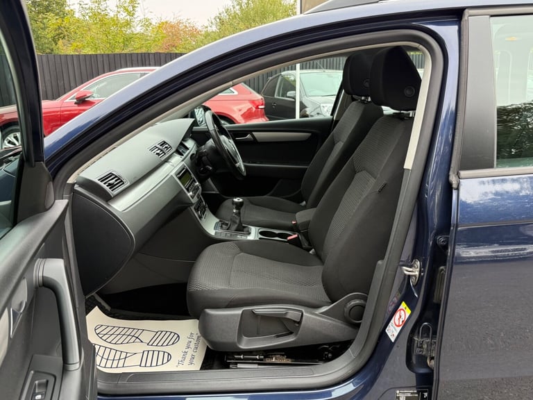2010 Volkswagen Passat 1.6 TDI Bluemotion Tech S 5dr ESTATE DIESEL Manual
