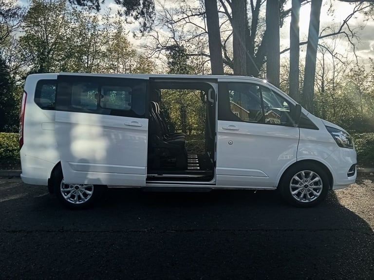 2022 Ford Tourneo Custom 2.0 320 EcoBlue Titanium Minibus 5dr Diesel Auto L2 Euro 6 (s/s) (130 ps...