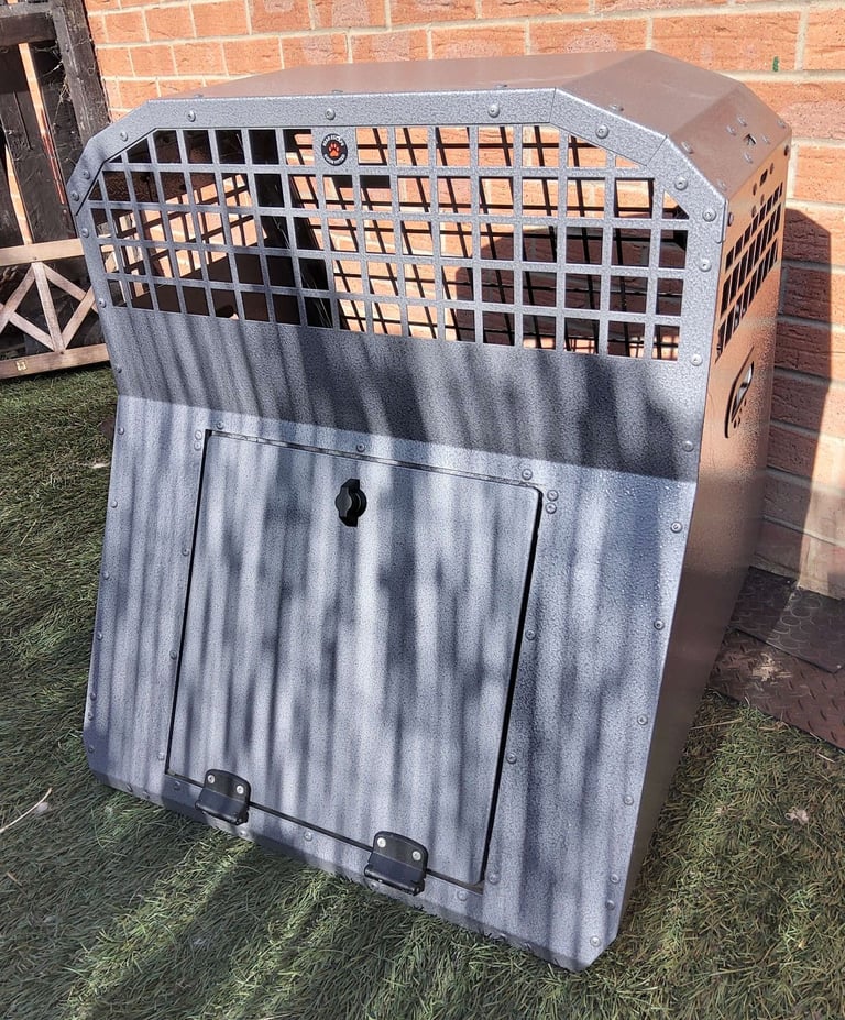 Trans K9 ( B40 - B41 - B44 - B45 ) Transport dog box (Lockable & Crash Tested) TransK9