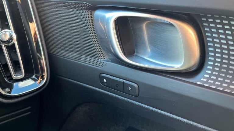 2024 Volvo XC40 Plus B3 Mild hybrid ESTATE Petrol/Electric Hybrid Automatic