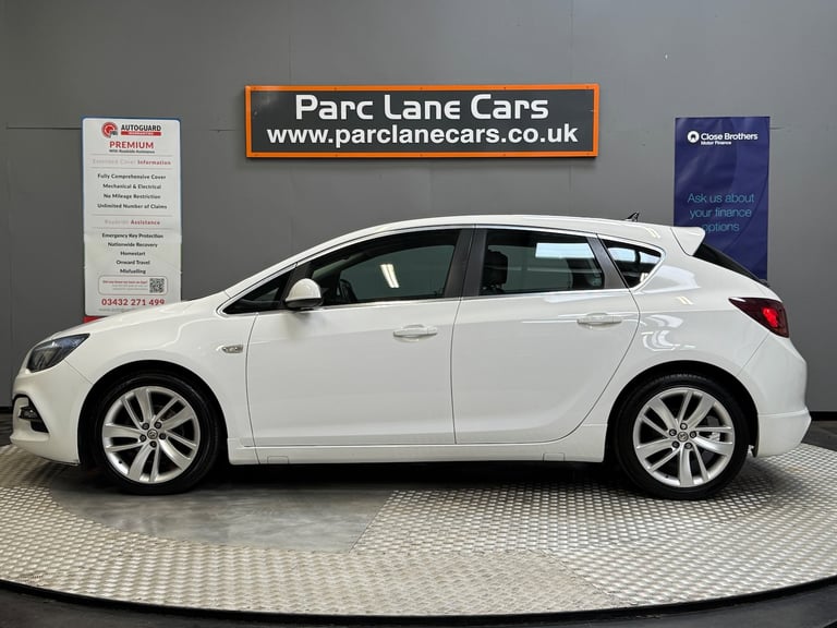2015 Vauxhall Astra 1.6i 16V Tech Line GT 5dr ** ONLY 65000 MILES ** Petrol