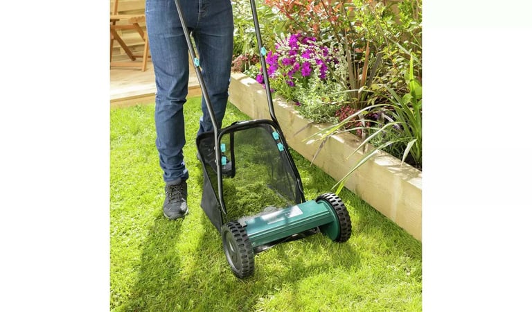 McGregor 30cm Wide Cylinder Lawnmower