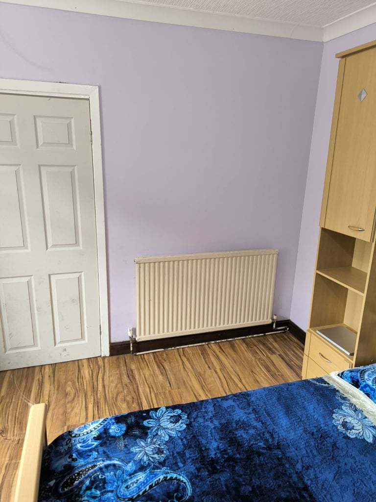 Fully furnished room is available for rent in Stretford, Manchester