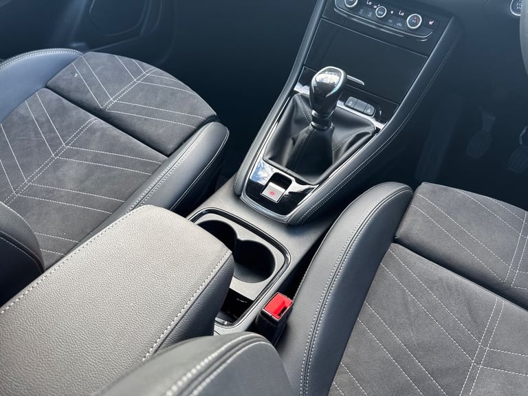 2023 Vauxhall Grandland 1.2 Turbo Ultimate 5dr Hatchback PETROL Manual