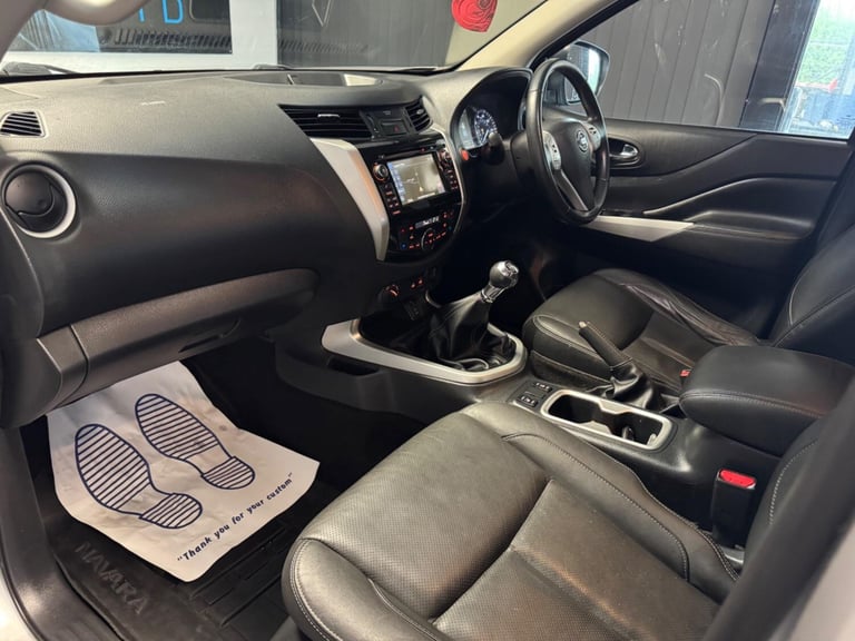 2018 Nissan Navara 2.3 dCi Tekna 4WD Euro 6 (s/s) 4dr PICK UP Diesel Manual