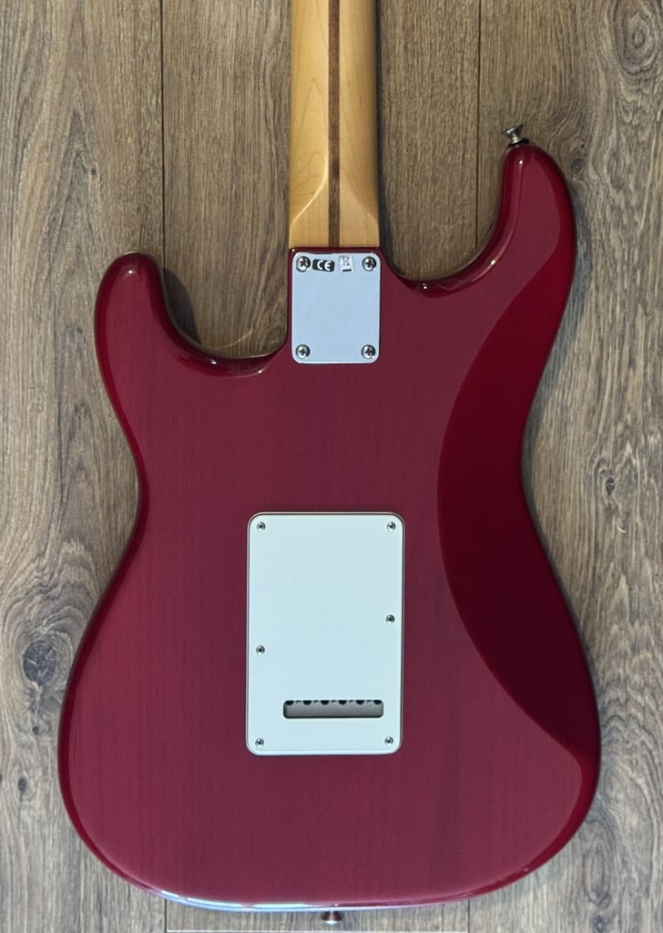 Fender GC USA Stratocaster Pro HSS – Crimson Red Transparent - Trades