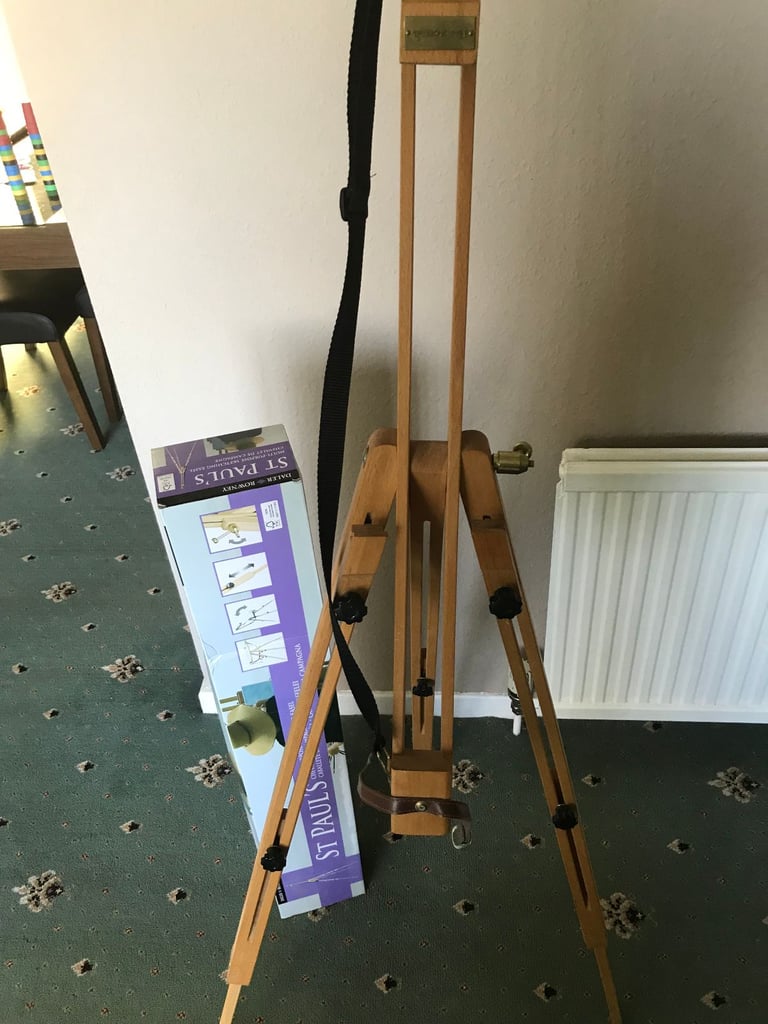 St. Pauls Multi-purpose Sketching EASEL.