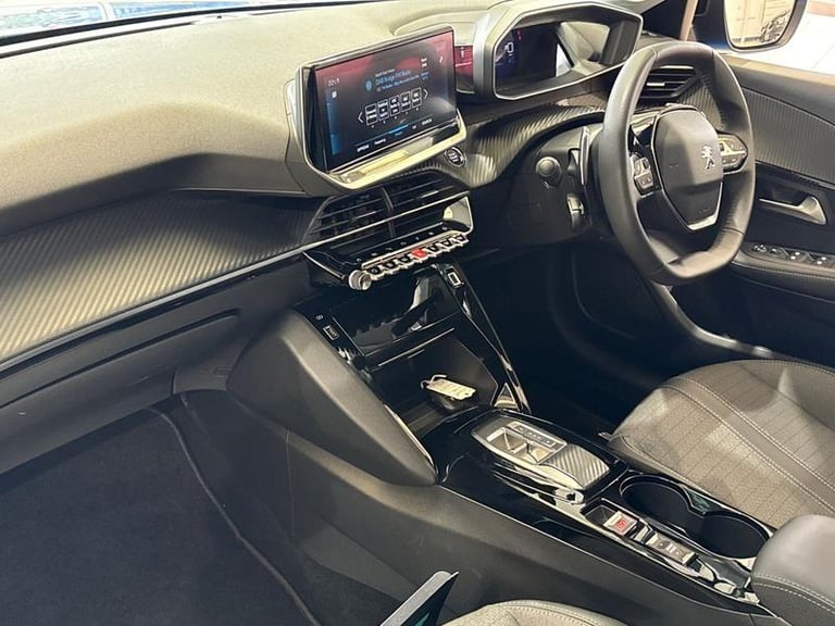 2022 Peugeot 208 1.2 PureTech 100 Allure Premium + 5dr EAT8 Automatic Hatchback Petrol Automatic