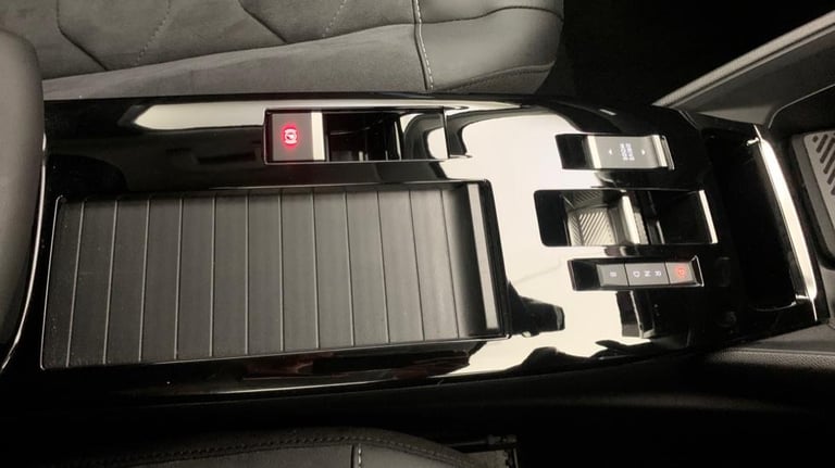 2024 Citroen C4 50kWh Shine Plus Fastback 4dr Electric Auto (7.4kW Charger) (136 ps) SUV Electric...