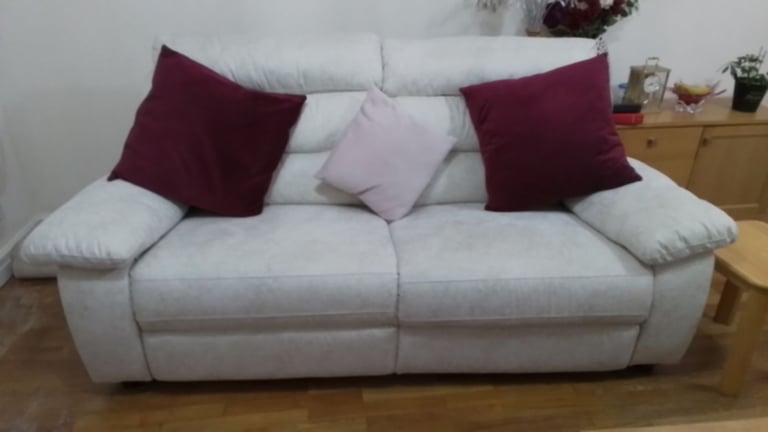 Cream Alexander 3 seater static sofa