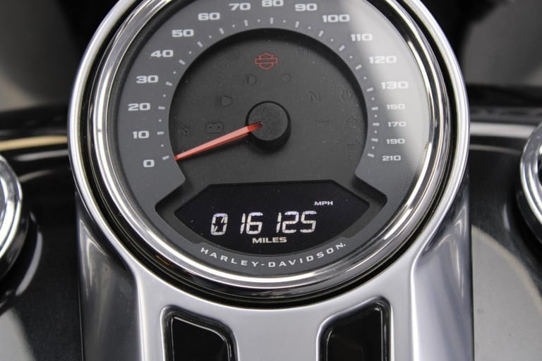 2018 Harley-Davidson FLFBS Softail Fat Boy 114 in Black Tempest