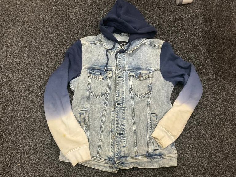 Hollister sales jacket clearance
