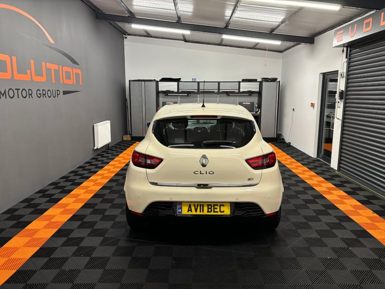 2015 Renault Clio 1.5 dCi 90 Dynamique S MediaNav Energy 5dr HATCHBACK Diesel Manual