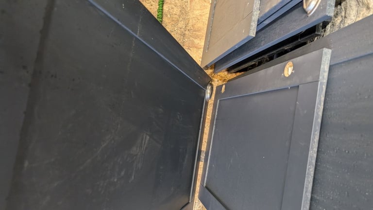 Kitchen cabinet doors x 11