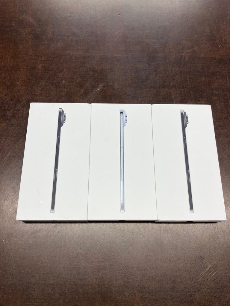 iPhone air 256gb £800 1TB £1000 unlocked with Apple Warranty