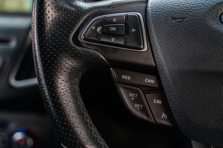 2018 Ford Focus 2.0T EcoBoost ST-3 Euro 6 (s/s) 5dr HATCHBACK Petrol Manual