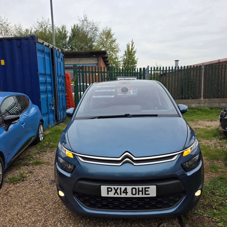 CITROEN C4 PICASSO VTR+ MODEL 1.6 DIESEL 115 BHP YEAR 2014 £20 ROAD TAX PER YEAR LOW MILES!!!