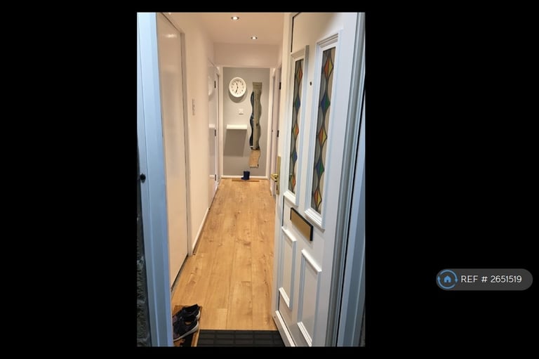 2 bedroom flat in Park Grange Croft, Sheffield, S2 (2 bed) (#2651519)