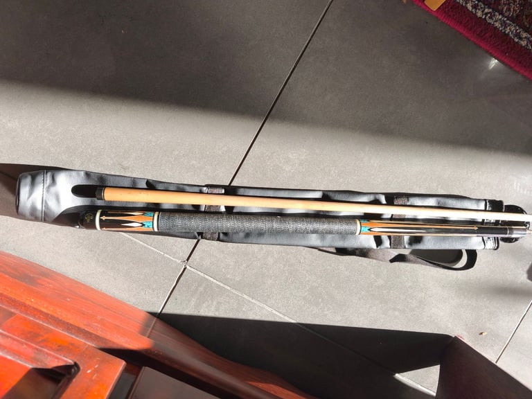 image for Cheetah SII No.2 American Pool Blue Cue With Pro Taper & 13mm Tip