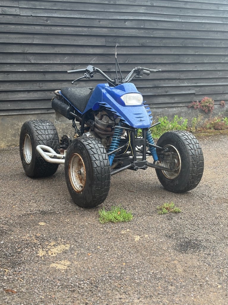 Quad bike 250 (cc)