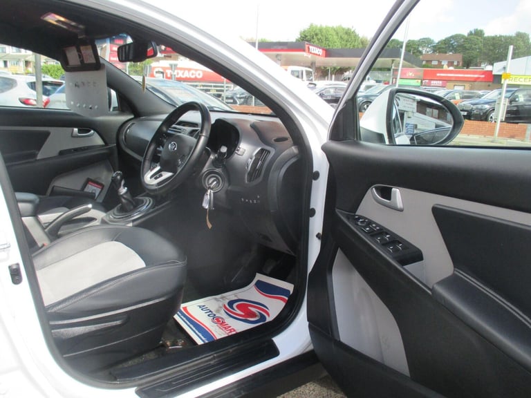 2016 Kia Sportage 1.7 CRDi EcoDynamics Axis Edition 2WD Euro 6 (s/s) 5dr ESTATE Diesel Manual