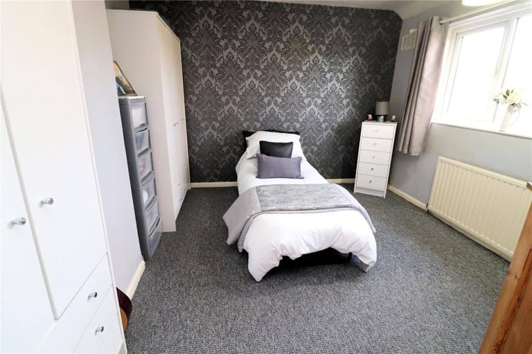 🌈Modern Single Room in Recently Renovated Flat with Garden | Prime Location, E14! 