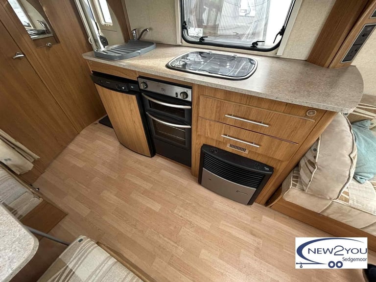 2010 Bailey Pageant Champagne 4 Berth - End bathroom - STOCK NO S051