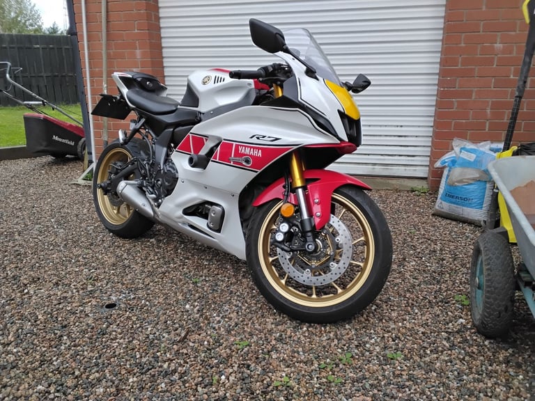 image for Yamaha R7 Anniversary Model, 2022 (November) 689 (cc)