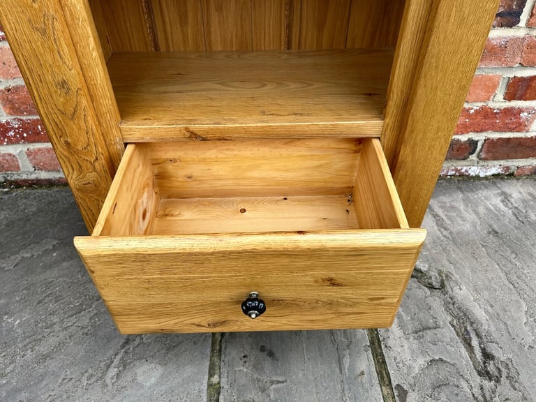 Rustic Solid Oak Tall Bookcase - Great Condition 