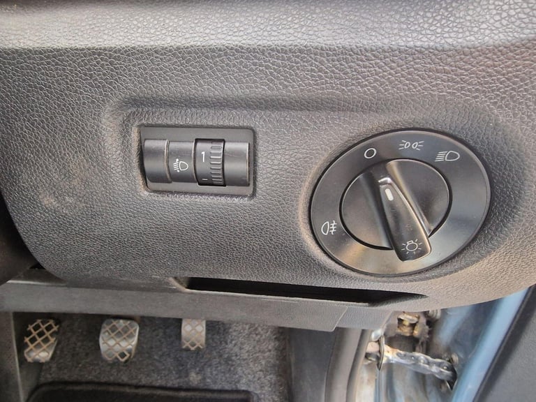 SKODA FABIA 1.2 HTP 6V 1 2007