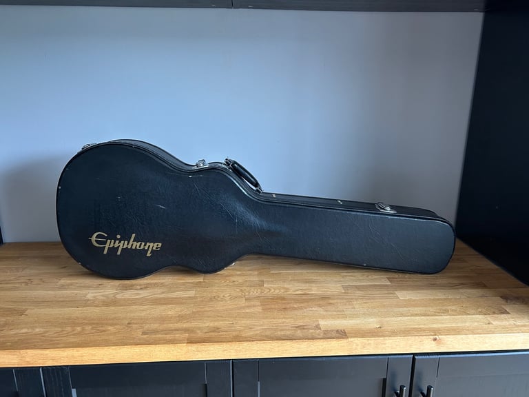Epiphone les Paul custom Matt heafy signature & hard case 