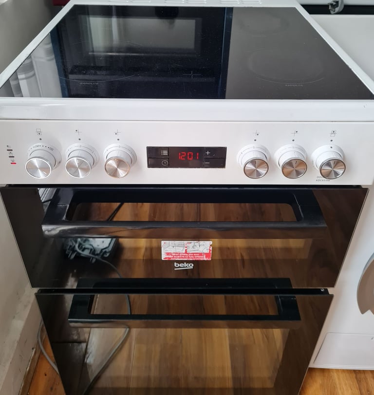 Beko freestanding electric cooker 60cm wide 