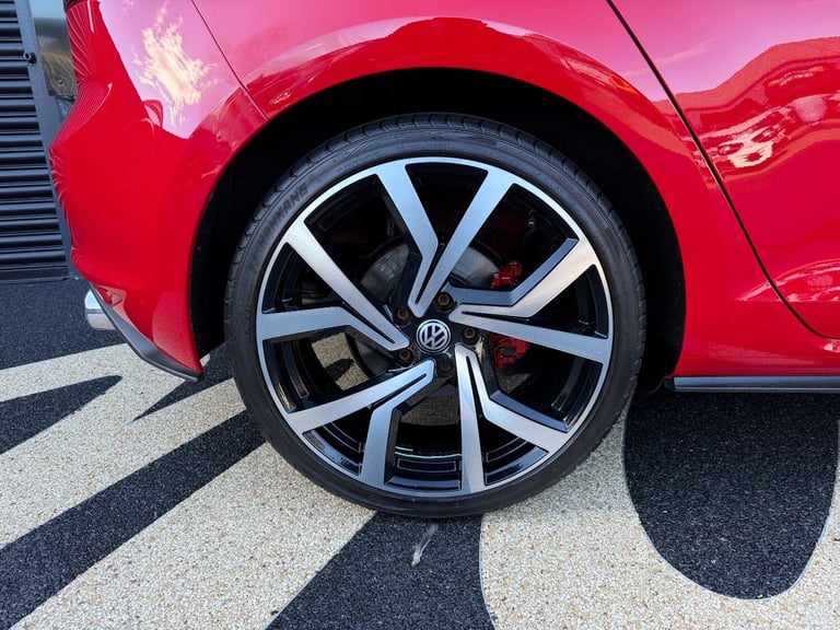 VOLKSWAGEN GOLF 2.0 TDI BlueMotion Tech GTD Red Auto Diesel 2015