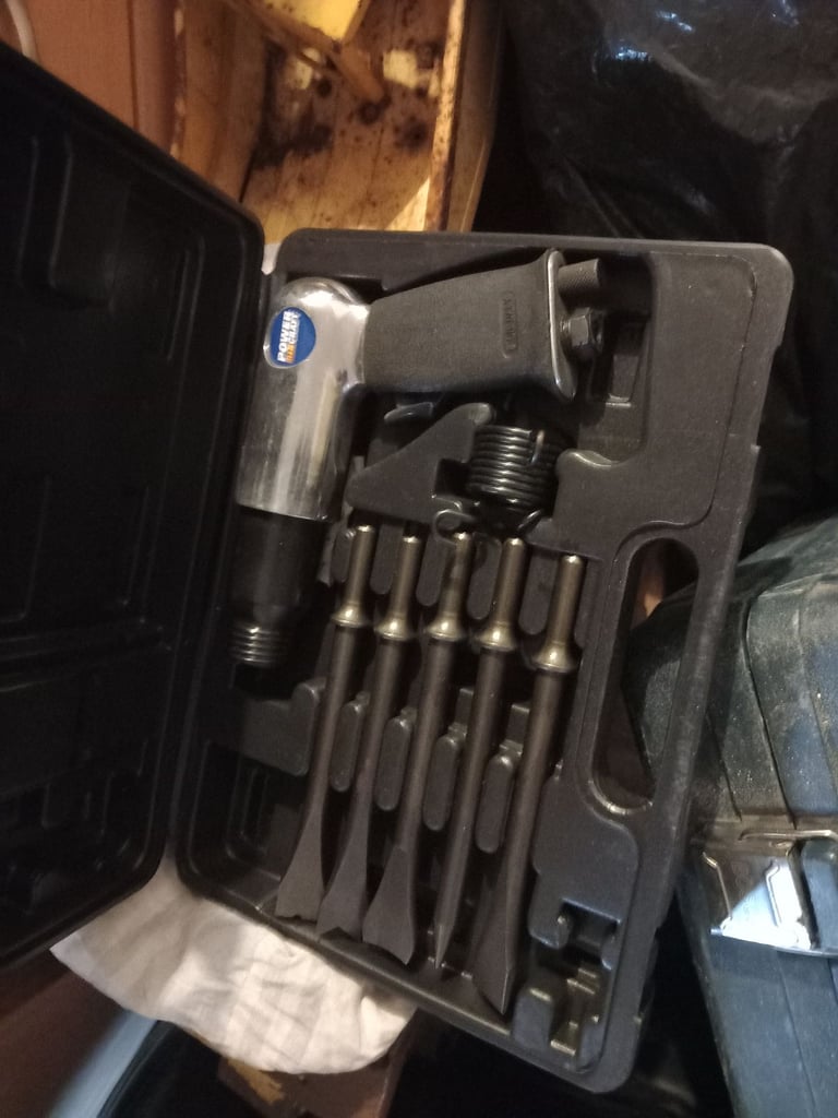 Nematic chisel 