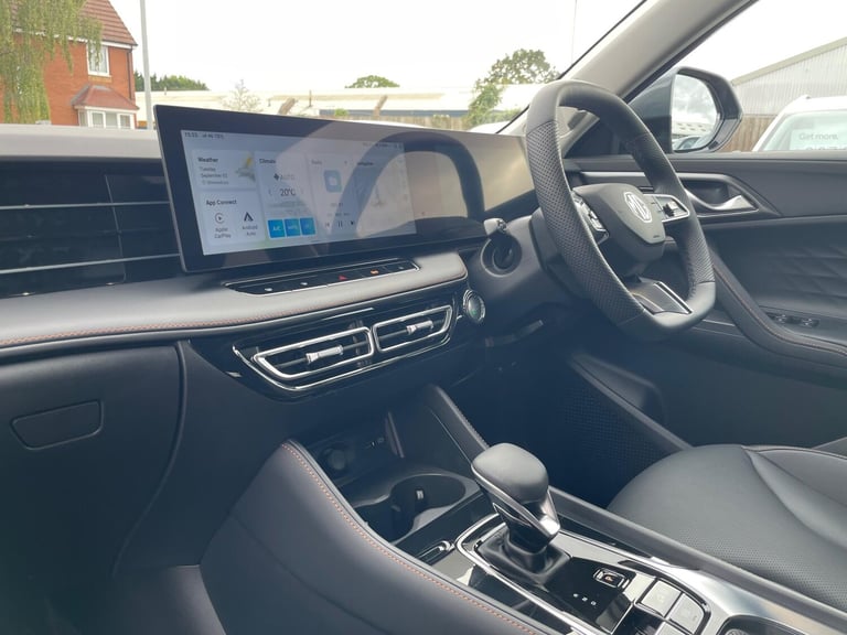 2025 MG MG HS 1.5 Hybrid+ Trophy SUV 5dr Petrol Hybrid Auto Euro 6 (s/s) (224 ps) ESTATE Petrol/E...
