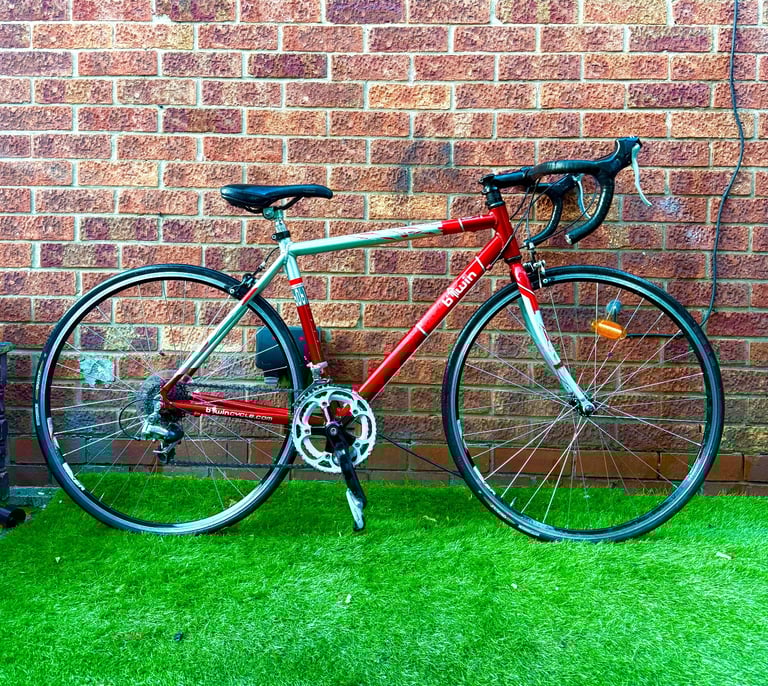 BTWIN ALUMINIUM ROAD BIKE 