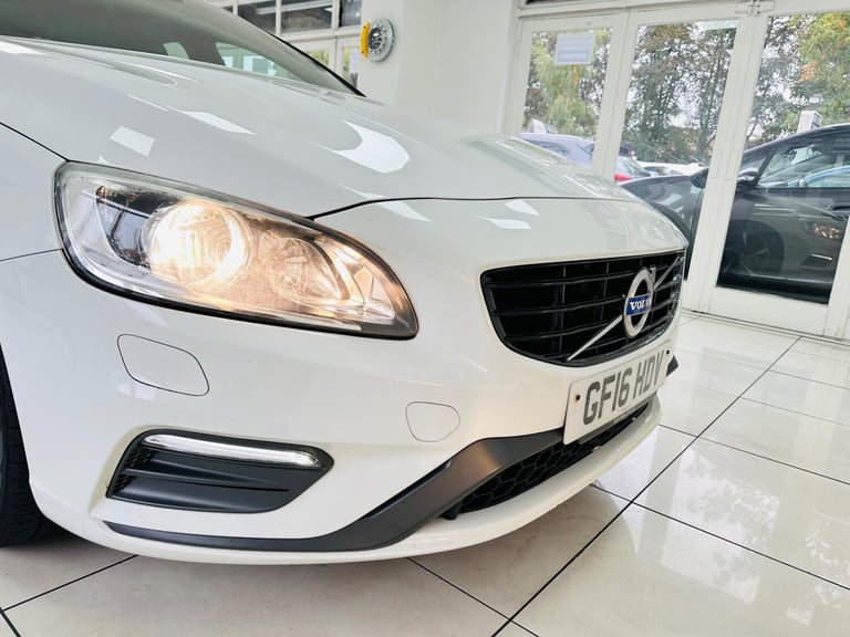 2016 Volvo V60 2.0 D2 R-Design Nav Auto Euro 6 (s/s) 5dr ESTATE Diesel Automatic