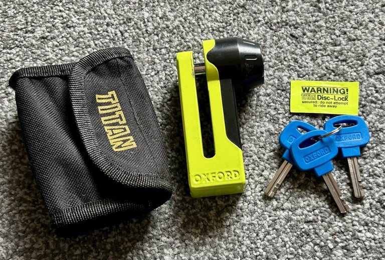 Oxford ‘TITAN’ motorbike disc lock. 