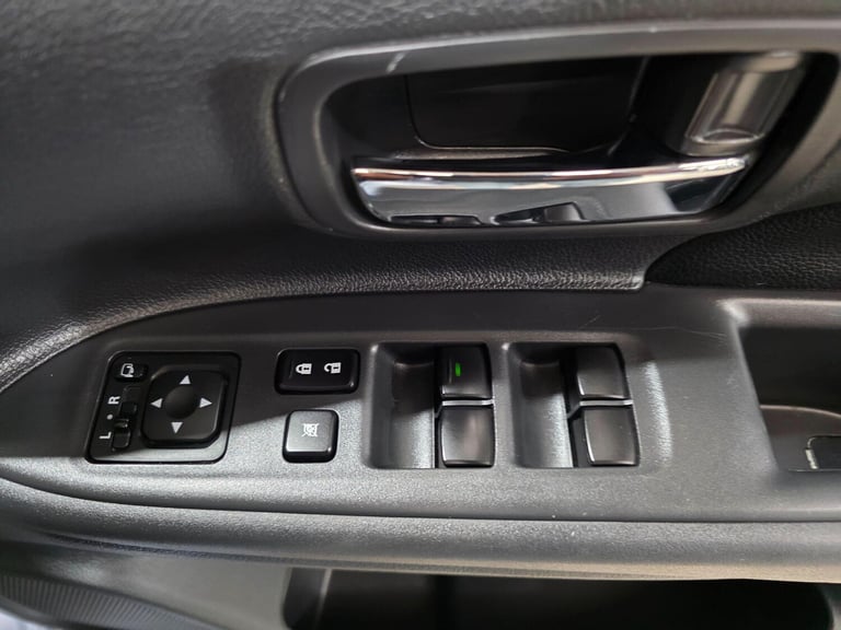 2015 Mitsubishi Outlander 2.0h 12kWh GX4h CVT 4WD Euro 5 (s/s) 5dr ESTATE Petrol/Electric Hybrid ...