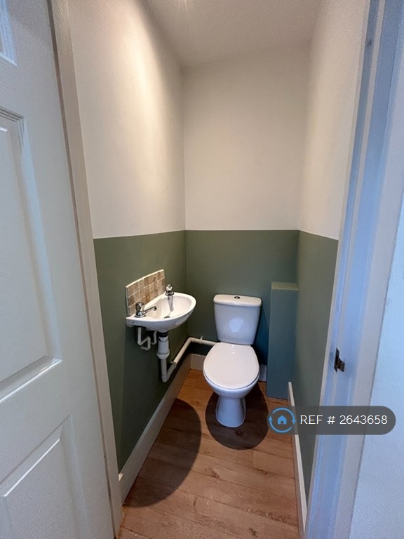 3 bedroom house in Garnier Street, Portsmouth, PO1 (3 bed) (#2643658)