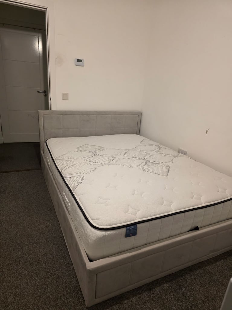 image for King size bed