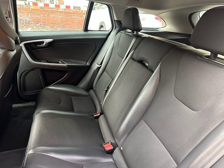 2015 Volvo V60 T3 [152] SE Nav 5dr Geartronic ESTATE PETROL Automatic