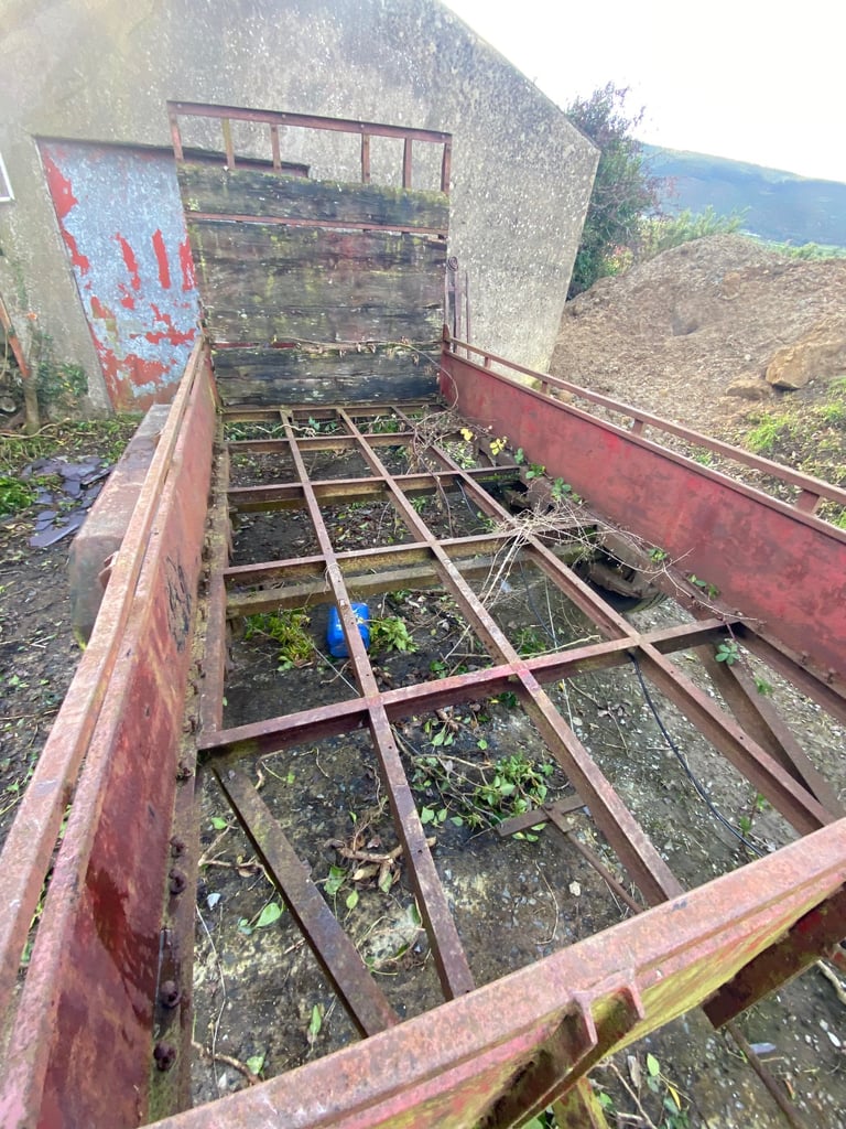 Plant trailer 