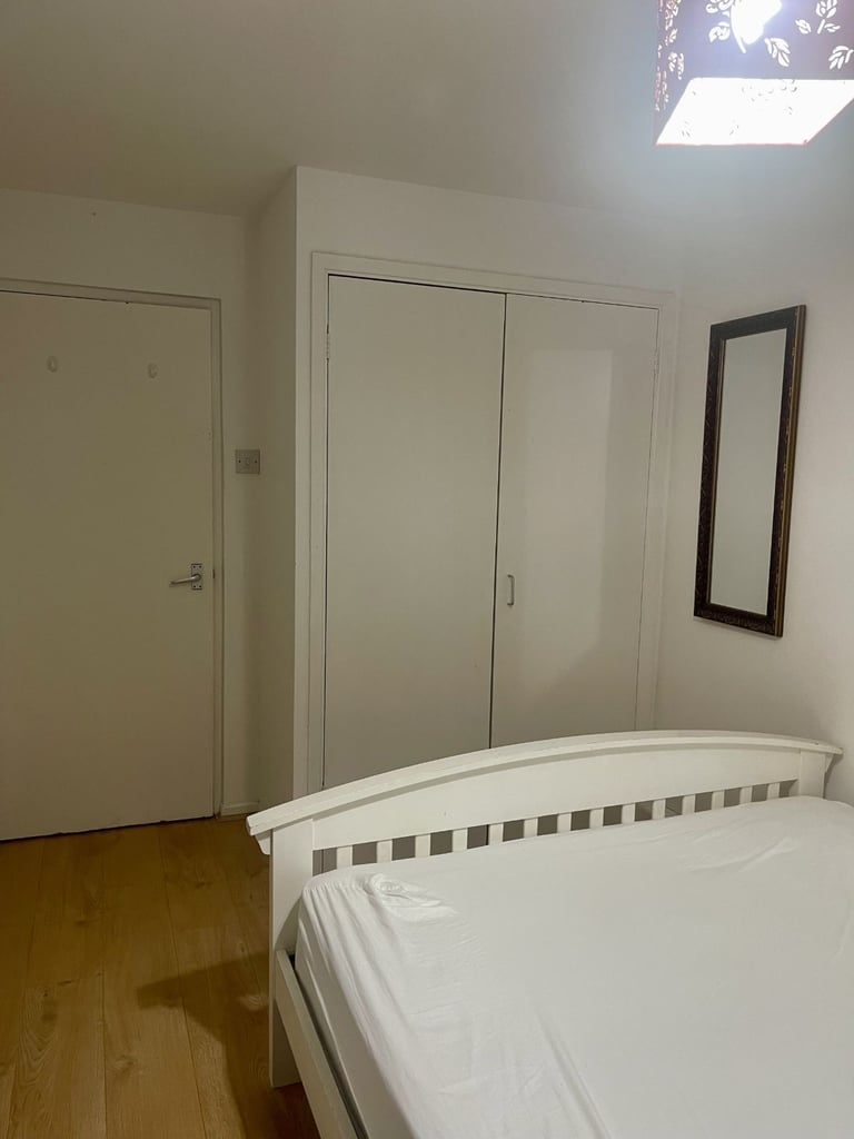 1 Bedroom Flat to rent -Windsor