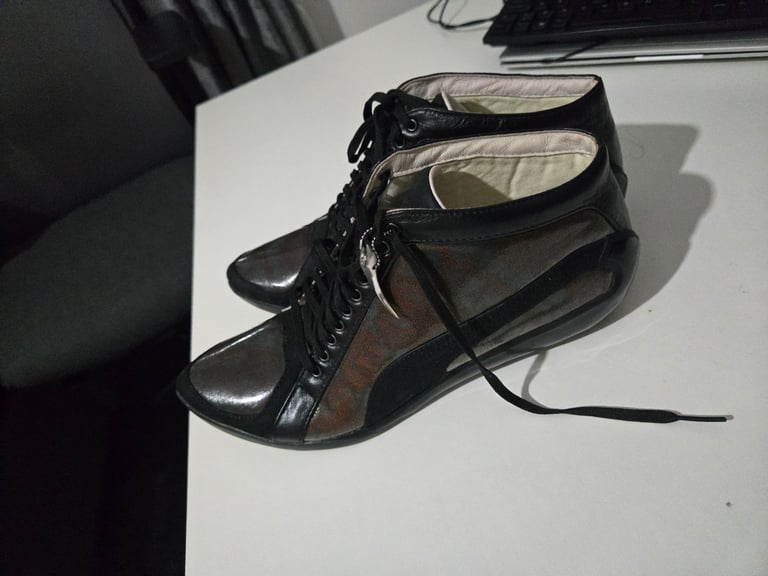 Alexander mcqueen trainers for Sale Clothes Gumtree