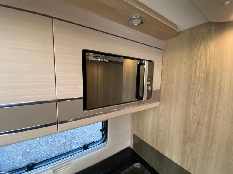 ELDDIS CRUSADER AURORA - 2019 - ISLAND BED - 4 BERTH - MOVER - PRISTINE 